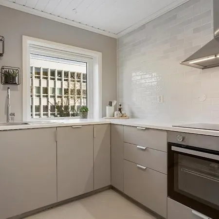 Apartment With 2 Bedrooms And Balcony *