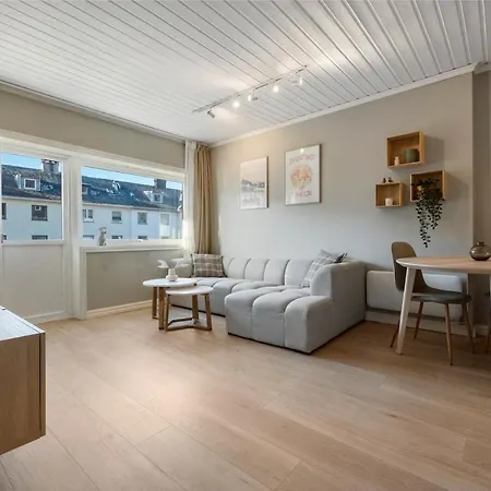 Apartment With 2 Bedrooms And Balcony