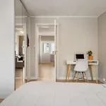 With 2 Bedrooms And Balcony *